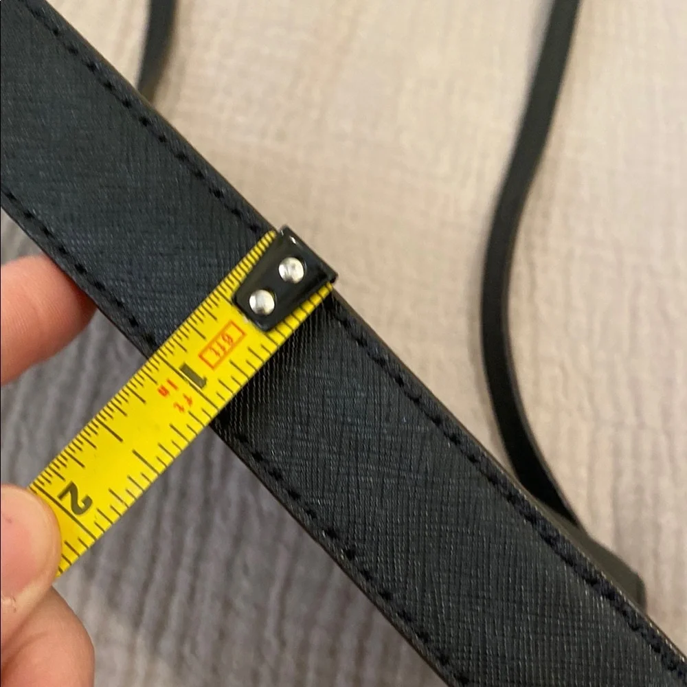 KATE SPADE Elegant Black Shoulder Bag